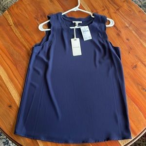 Sleeveless Pleione blouse in navy
